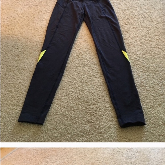 Beyond Yoga Leggings - Picture 5 of 6